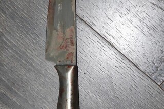 一名在佛罗里达州被控杀害母亲的少年曾在俄克拉何马州被控杀害父亲