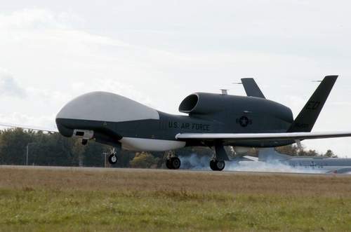 在英国的美国空军基地上空发现了更多“身份不明的无人机”